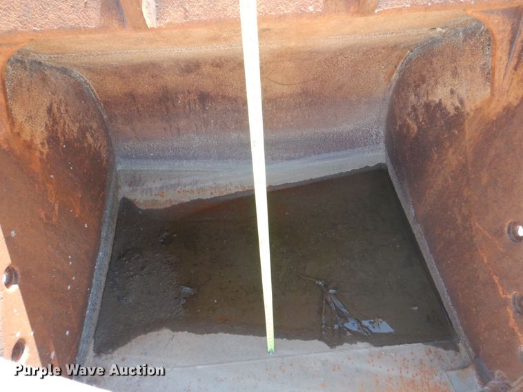 image for item DS8061 Caterpillar  excavator bucket