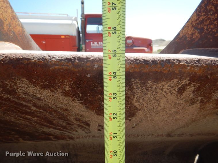 image for item DS8062 Caterpillar  excavator bucket