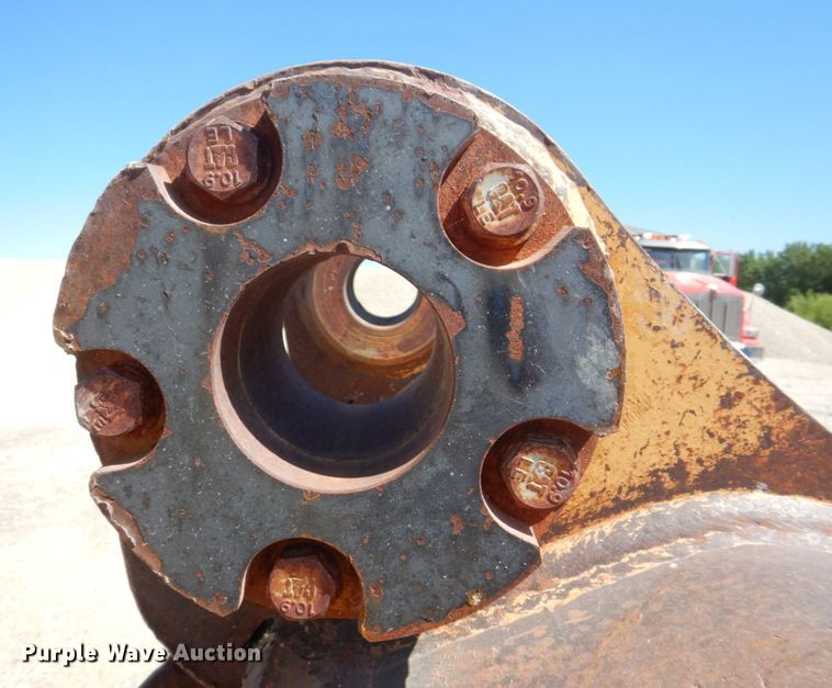 image for item DS8062 Caterpillar  excavator bucket