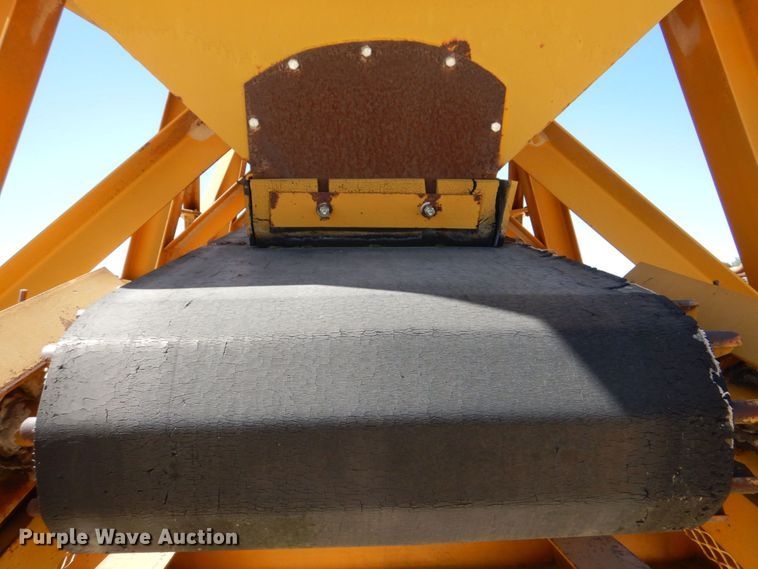 image for item DS8066 Cedarapids  hammer mill