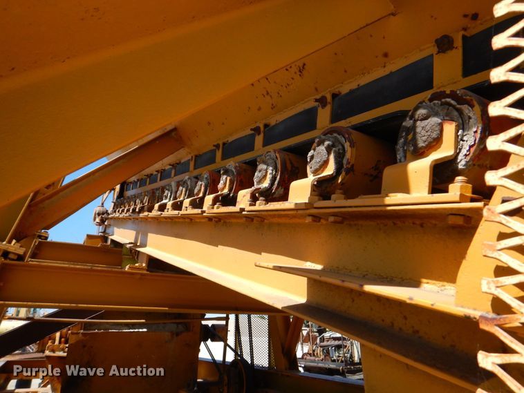 image for item DS8066 Cedarapids  hammer mill