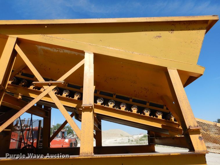 image for item DS8066 Cedarapids  hammer mill