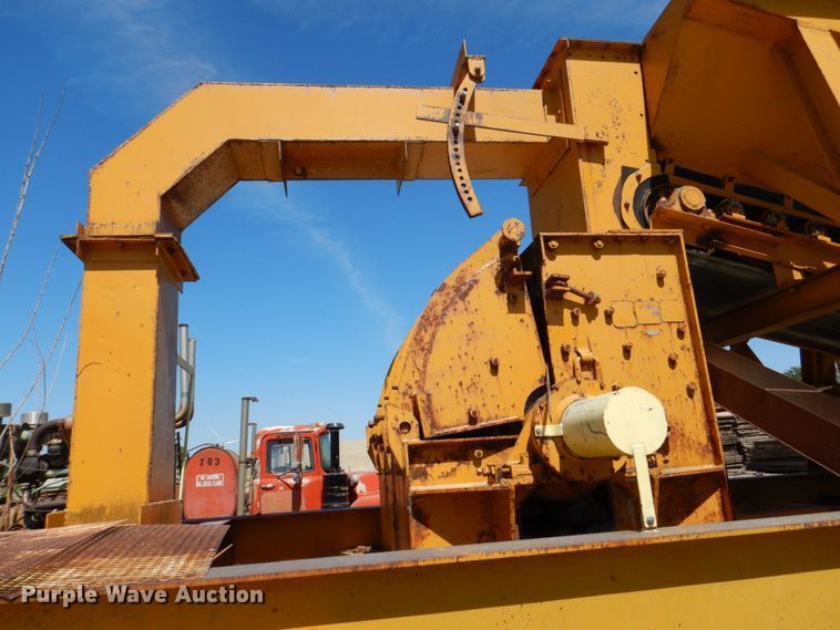 image for item DS8066 Cedarapids  hammer mill