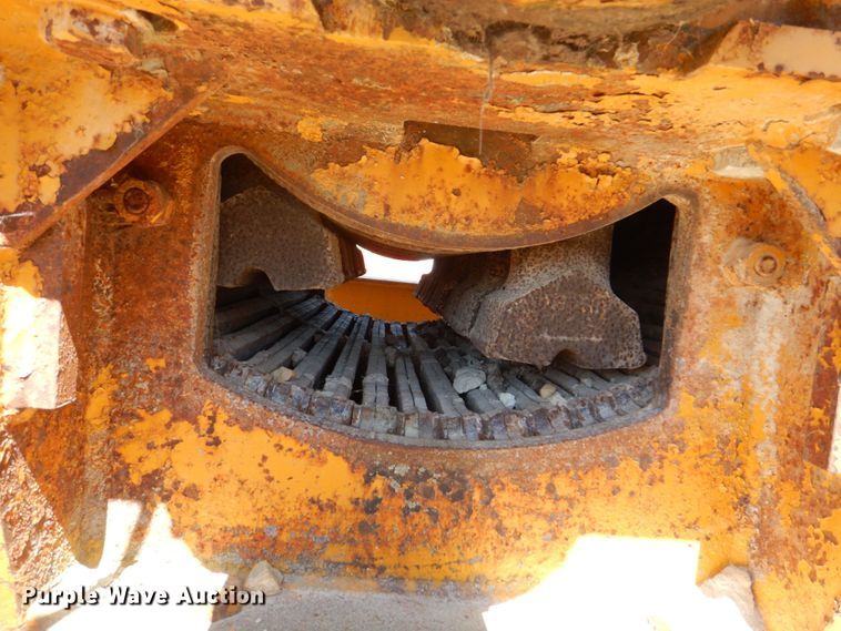 image for item DS8066 Cedarapids  hammer mill