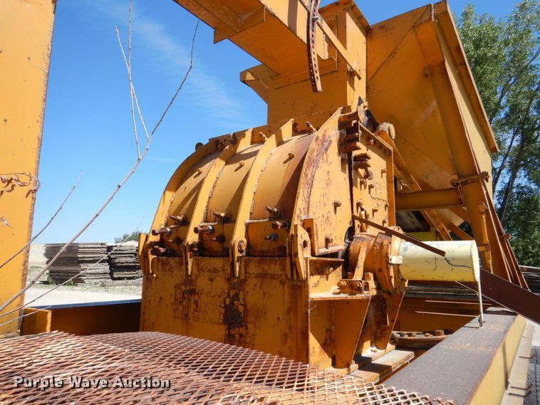 image for item DS8066 Cedarapids  hammer mill