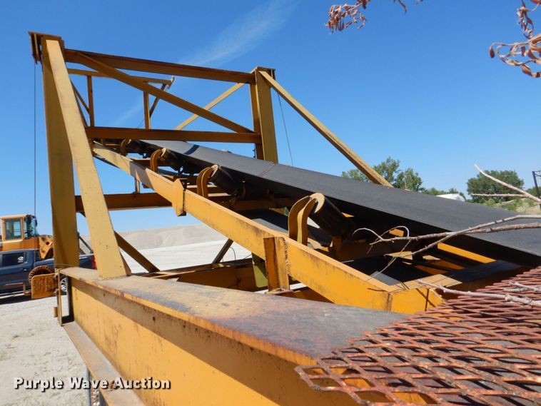 image for item DS8066 Cedarapids  hammer mill