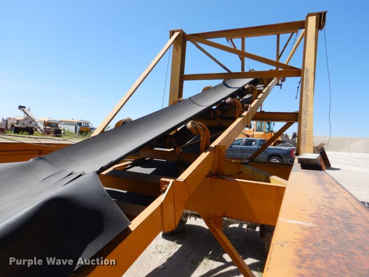 image for item DS8066 Cedarapids  hammer mill