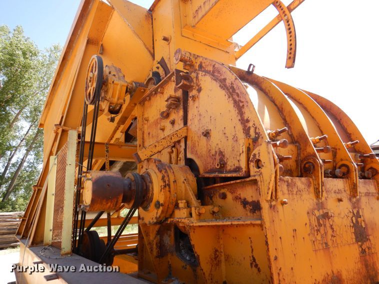 image for item DS8066 Cedarapids  hammer mill