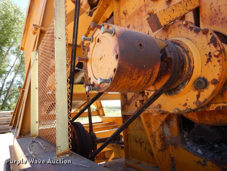 image for item DS8066 Cedarapids  hammer mill