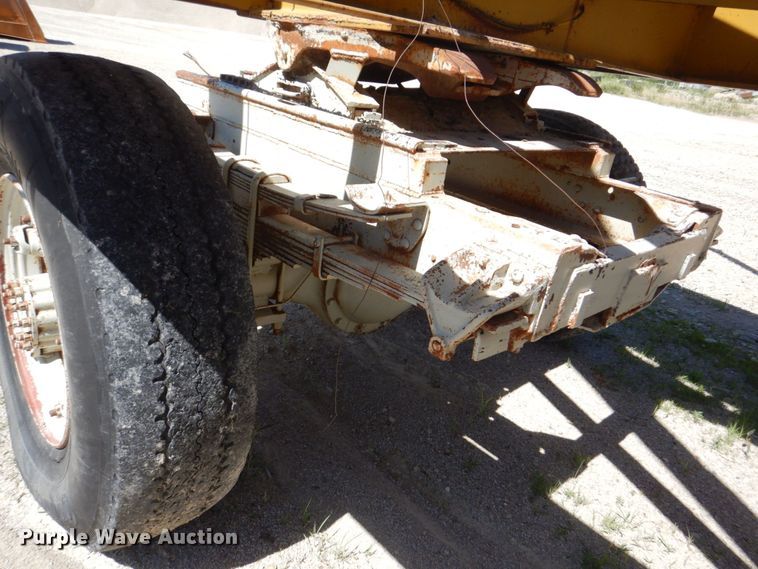 image for item DS8066 Cedarapids  hammer mill