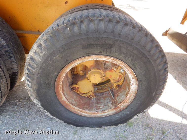 image for item DS8066 Cedarapids  hammer mill