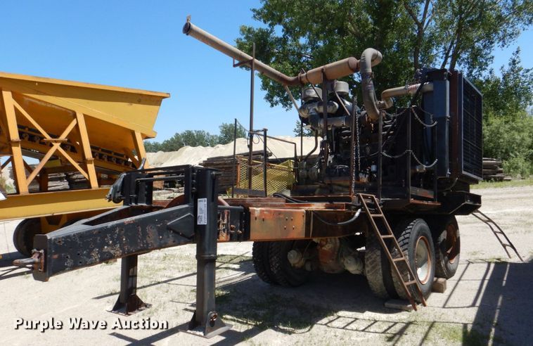 image for item DS8067 2002 Cummins QSK19-P700  power unit