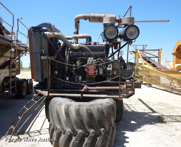 image for item DS8067 2002 Cummins QSK19-P700  power unit