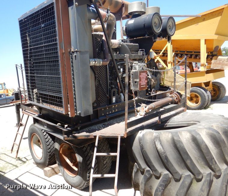 image for item DS8067 2002 Cummins QSK19-P700  power unit