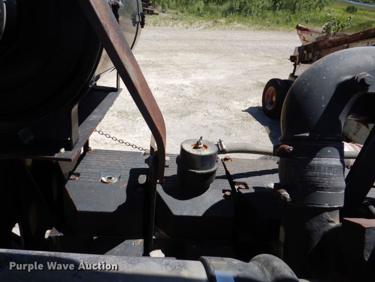 image for item DS8067 2002 Cummins QSK19-P700  power unit