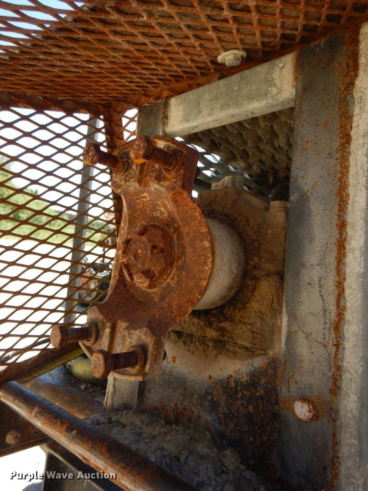 image for item DS8067 2002 Cummins QSK19-P700  power unit