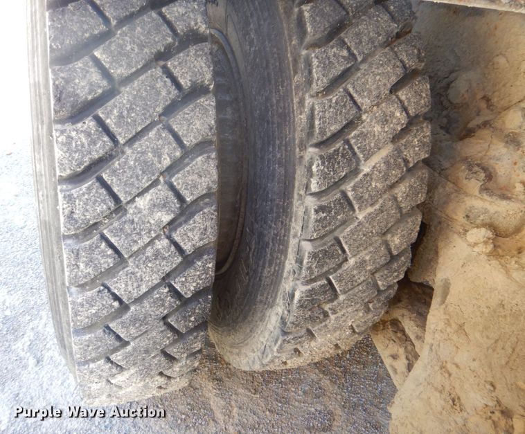 image for item DS8067 2002 Cummins QSK19-P700  power unit