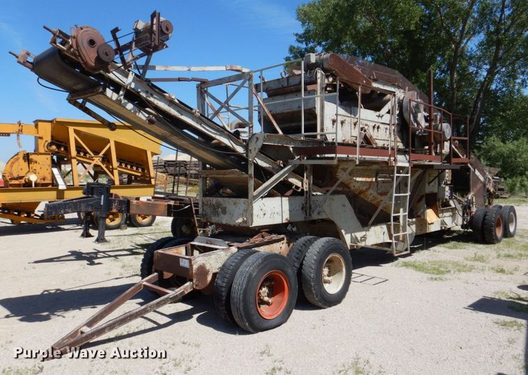 image for item DS8068 Cedarapids  screen