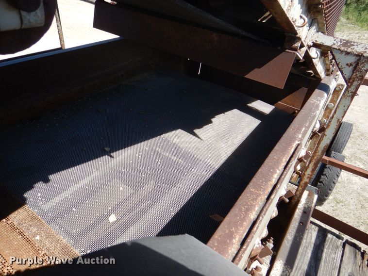 image for item DS8068 Cedarapids  screen