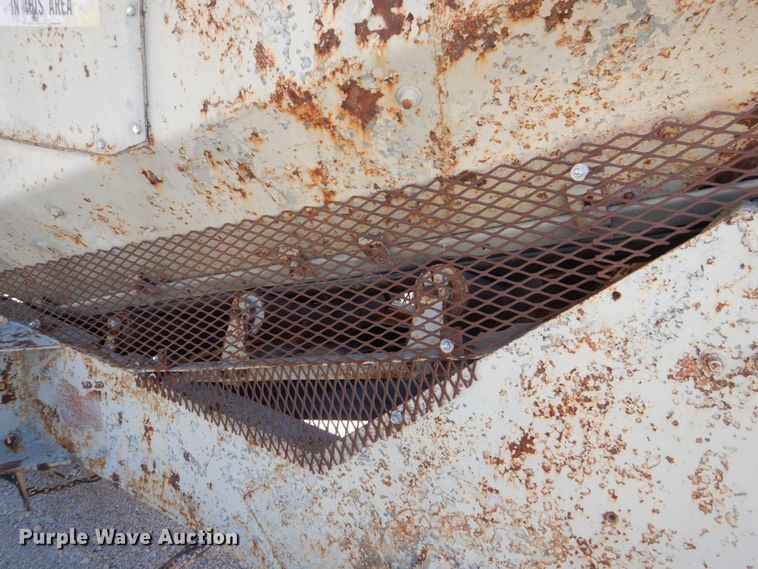 image for item DS8068 Cedarapids  screen