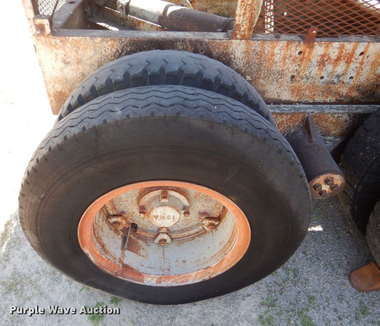 image for item DS8068 Cedarapids  screen