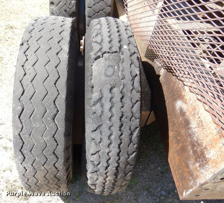 image for item DS8068 Cedarapids  screen