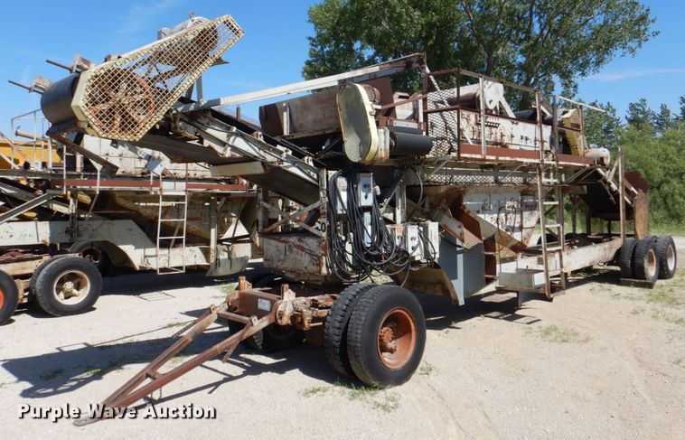 image for item DS8069 Cedarapids  screen