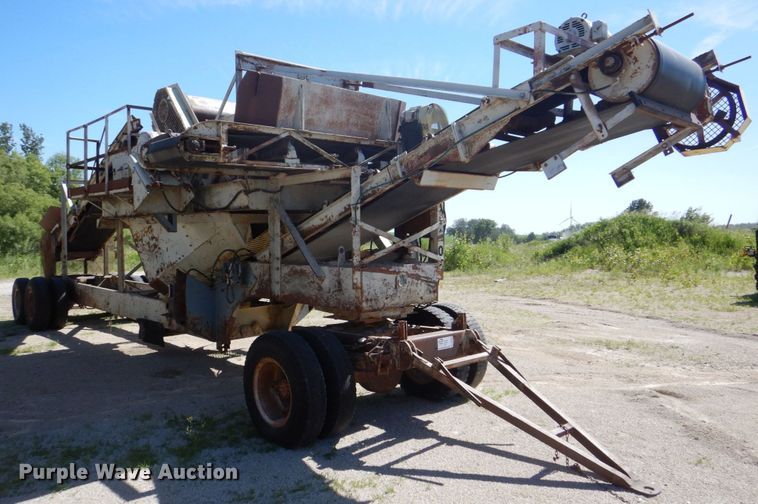 image for item DS8069 Cedarapids  screen