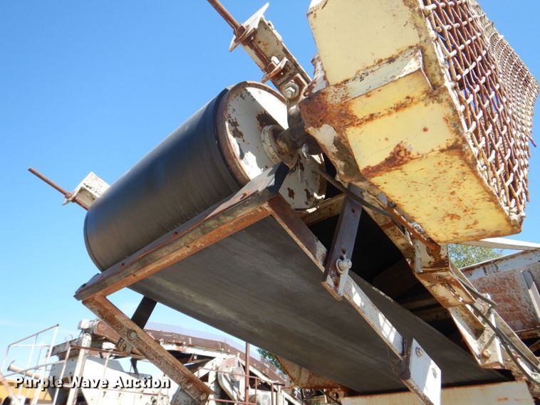 image for item DS8069 Cedarapids  screen