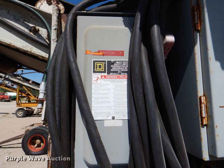 image for item DS8069 Cedarapids  screen