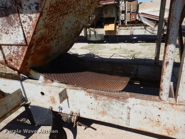 image for item DS8069 Cedarapids  screen