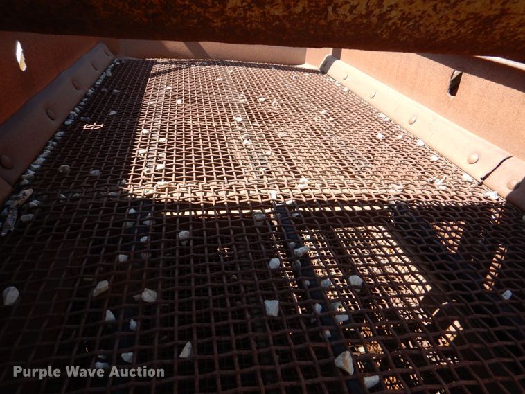 image for item DS8069 Cedarapids  screen