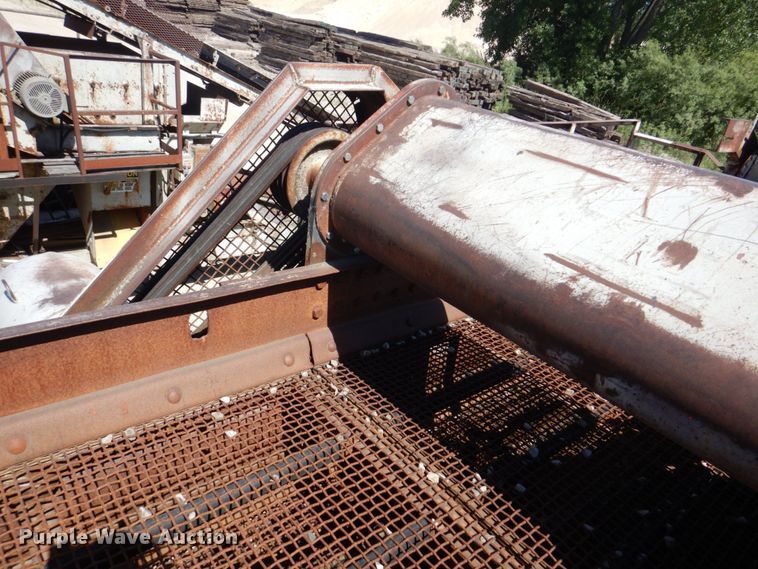 image for item DS8069 Cedarapids  screen