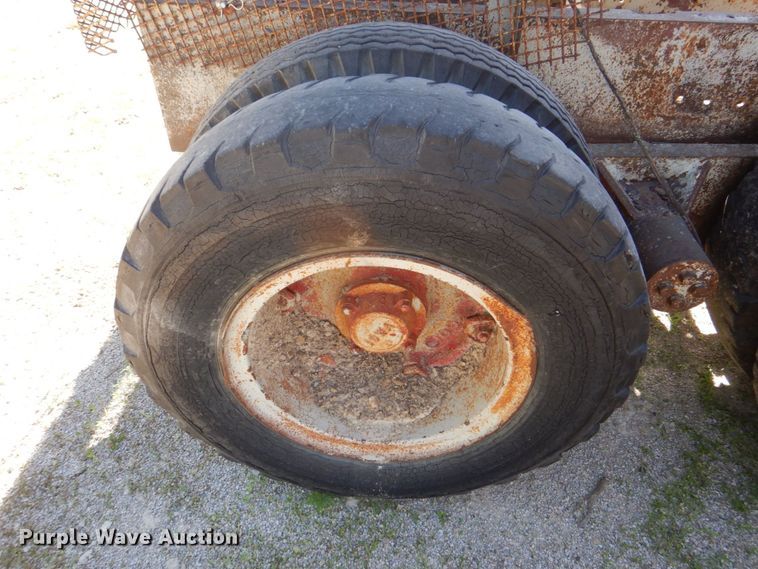 image for item DS8069 Cedarapids  screen