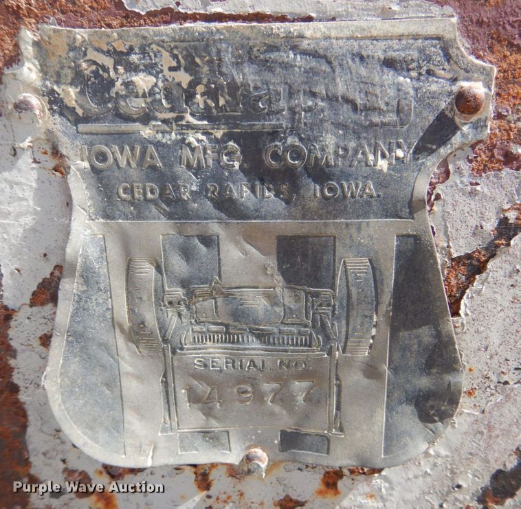 image for item DS8069 Cedarapids  screen