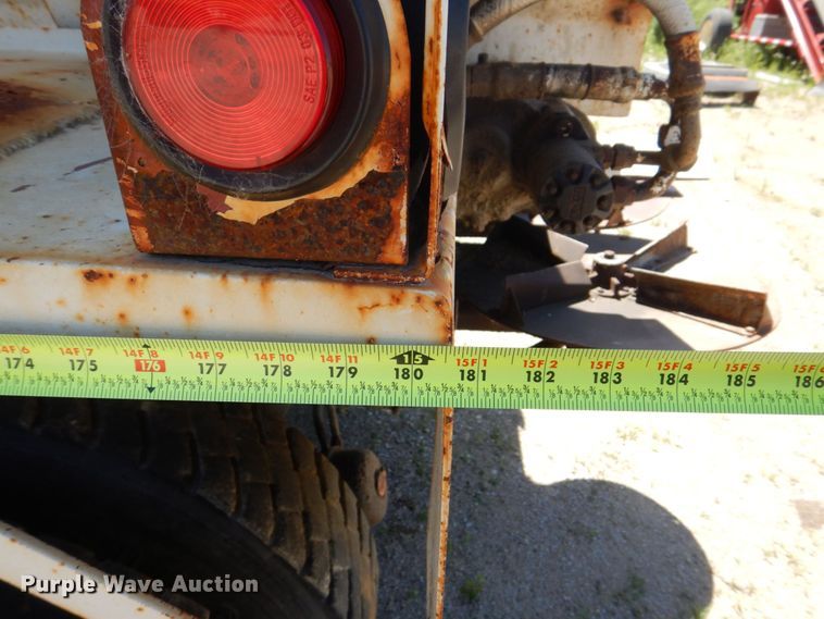 image for item DS8070 1999 Freightliner FL80  dump truck