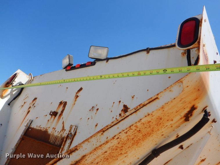 image for item DS8070 1999 Freightliner FL80  dump truck