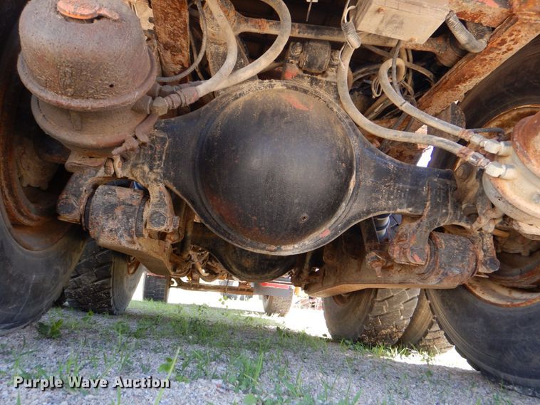 image for item DS8070 1999 Freightliner FL80  dump truck