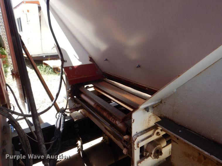 image for item DS8070 1999 Freightliner FL80  dump truck