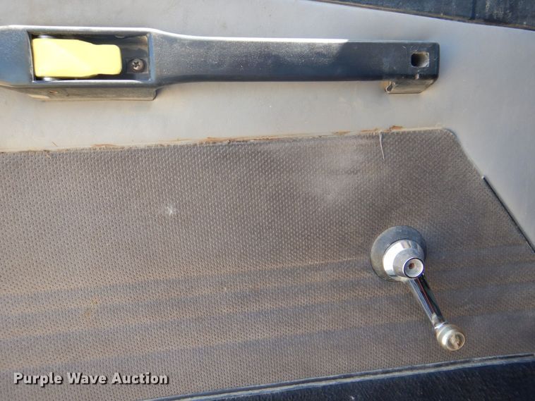 image for item DS8070 1999 Freightliner FL80  dump truck