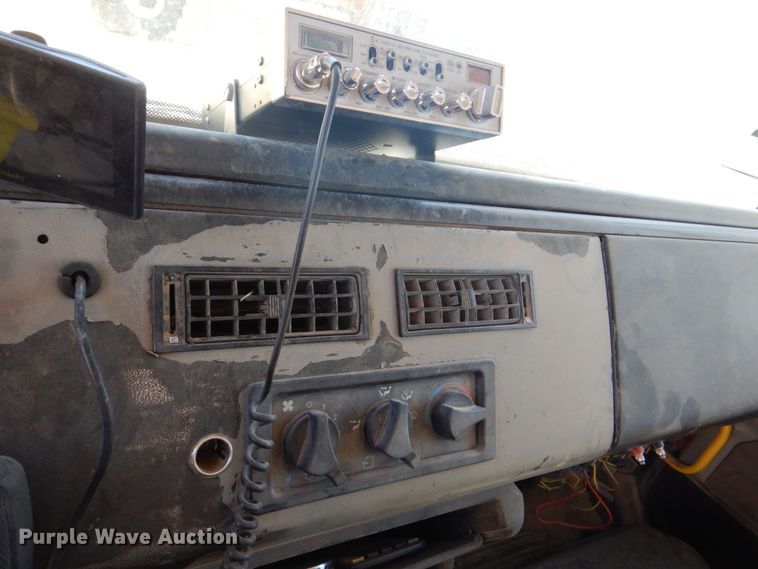 image for item DS8070 1999 Freightliner FL80  dump truck