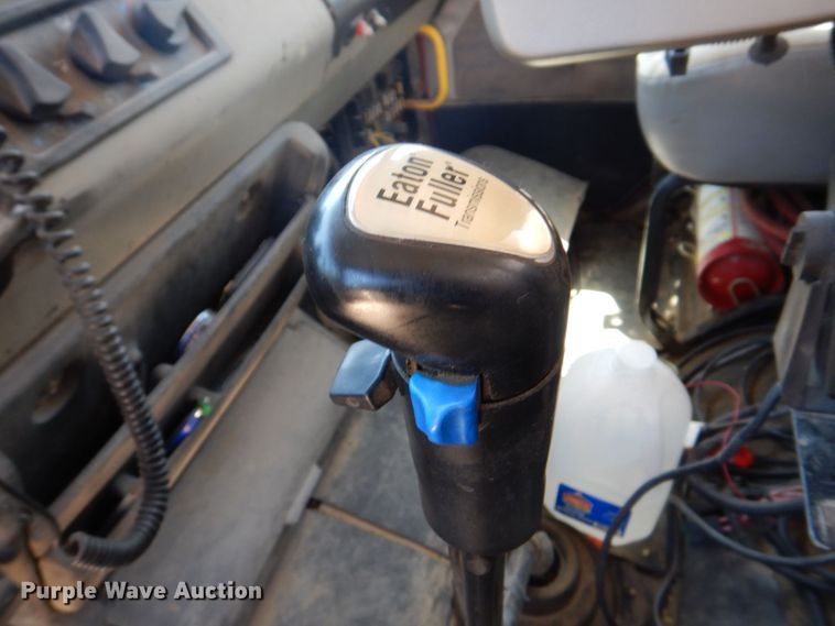 image for item DS8070 1999 Freightliner FL80  dump truck