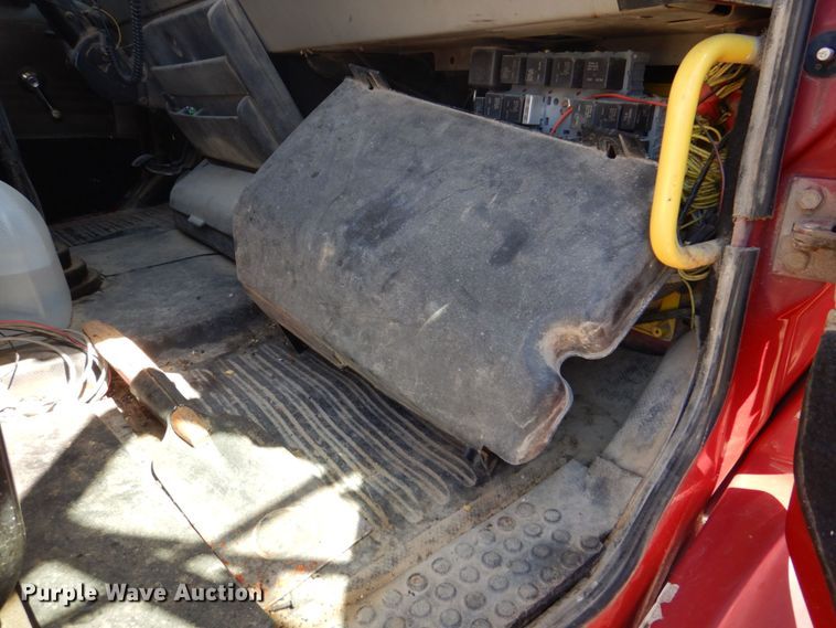 image for item DS8070 1999 Freightliner FL80  dump truck