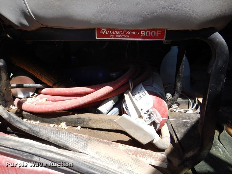 image for item DS8070 1999 Freightliner FL80  dump truck