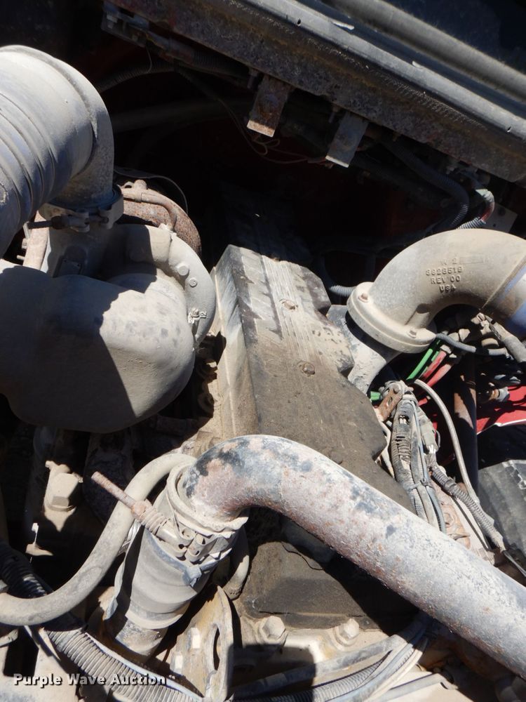 image for item DS8070 1999 Freightliner FL80  dump truck