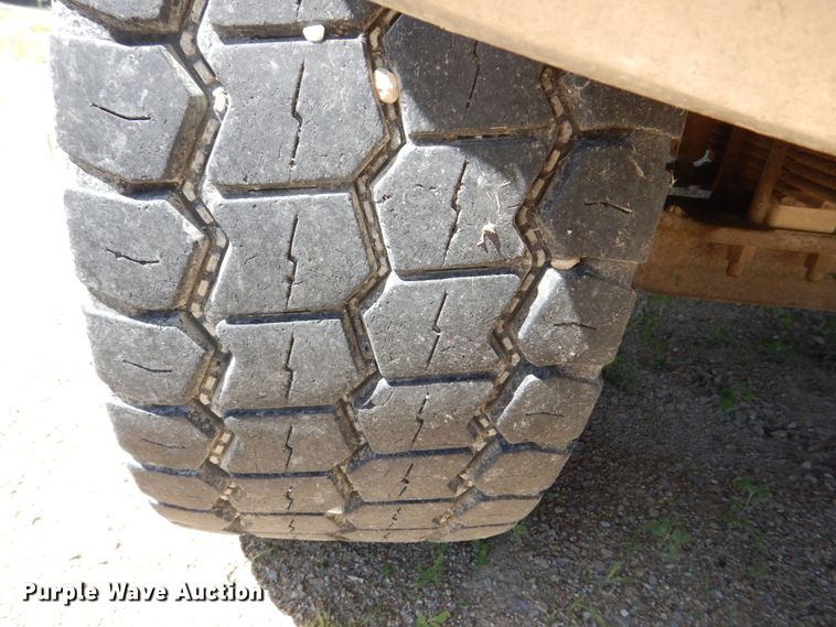 image for item DS8070 1999 Freightliner FL80  dump truck