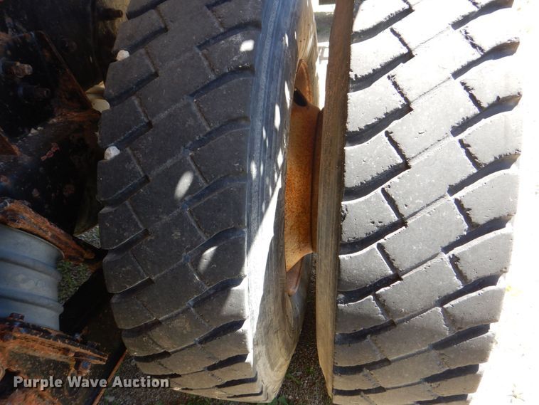 image for item DS8070 1999 Freightliner FL80  dump truck