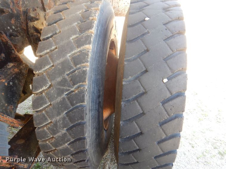 image for item DS8070 1999 Freightliner FL80  dump truck