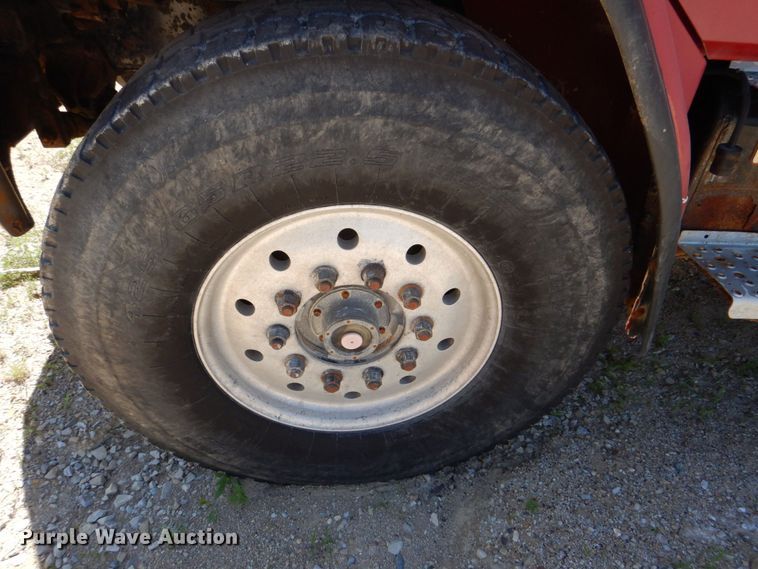 image for item DS8070 1999 Freightliner FL80  dump truck