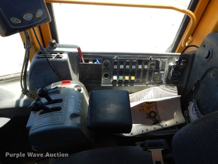 image for item DS8071 Volvo L180E  wheel loader